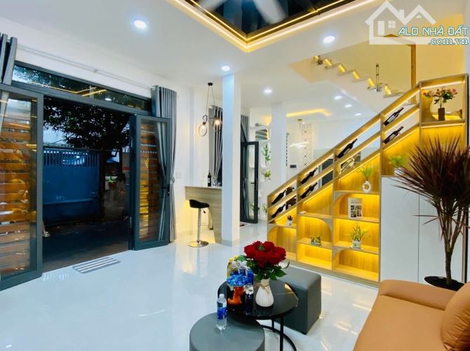 🍍 GẤP GIẢM 600tr - HẺM XE HƠI THÔNG - 4 TẦNG BTCT - 4PN - NGANG KHỦNG 9.5M - 48M2 - 5.99 2