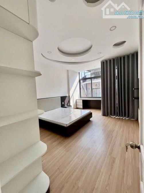 CHỊU LỖ, BÁN NHÀ NGAY TÔ HIẾN THÀNH, QUẬN 10. CHỈ 3 TỶ 950/60m2. PHÁP LÝ CHUẨN!!! 3