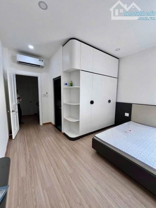 CHỊU LỖ, BÁN NHÀ NGAY TÔ HIẾN THÀNH, QUẬN 10. CHỈ 3 TỶ 950/60m2. PHÁP LÝ CHUẨN!!! 4