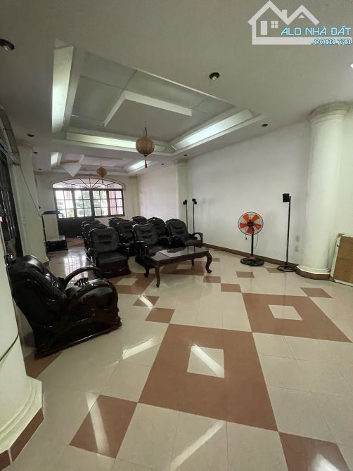 BÁN ĐẤT TẶNG NHÀ MT PHAN CHU TRINH - 213,5M2 - 27 TỶ 5 - CÁCH BIỂN 200M - 9