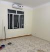 Cho thuê nhà 70m x 4T(6 ngủ kk) ngõ 647 Lạc Long Quân View Hồ Tây, ô tô đỗ 2 chiều