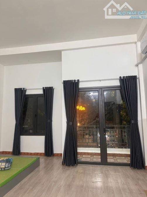 🔥 Nhà 3 tầng 7 phòng Căn hộ mặt tiền Hồ Tùng Mậu . Gần Biển Nguyễn Tất Thành .giá sập 4