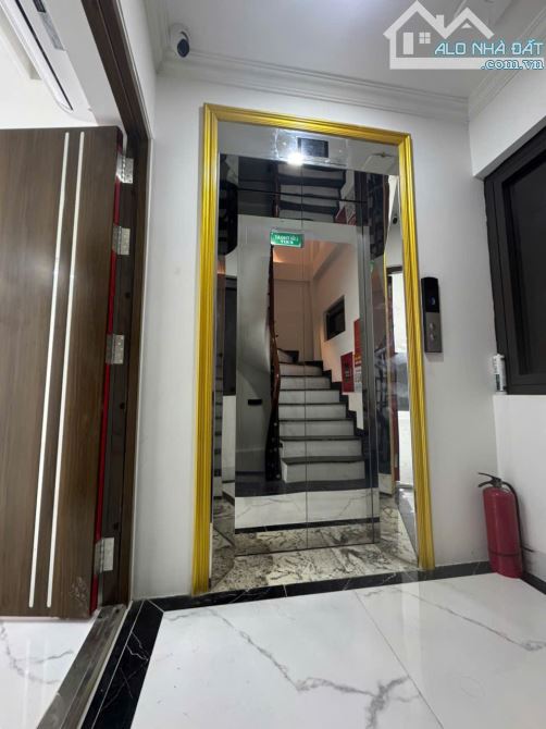 Cho thuê tầng 1( MBKD) tại ngõ 26 số 27 Nguyên Hồng,dt 68m2,giá 13,5tr/tháng,mới tinh, - 3
