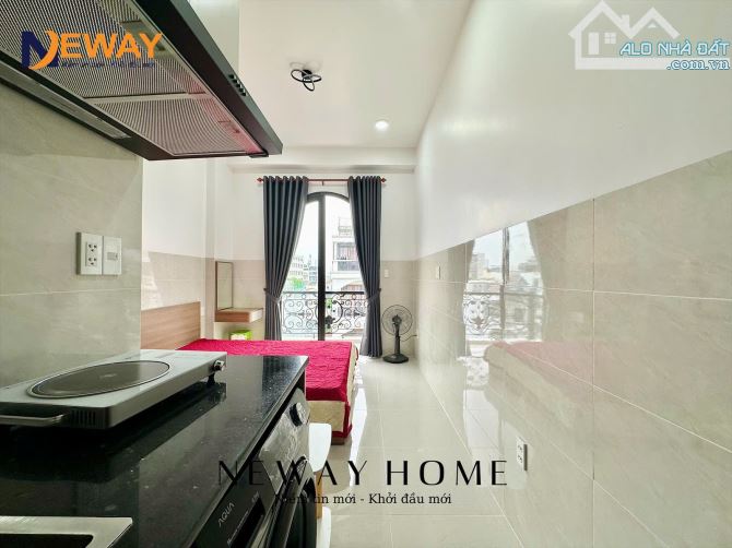 Quận 7, nhà mới xây, ban công, phòng đầy đủ nội thất, máy giặt riêng - 1