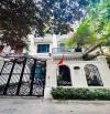 CẦN bán gấp BT Nghĩa Đô, Cầu Giấy, DT 100m2 xây 4 Tầng Thang máy, MT 10m, Giá 34Tỷ TL