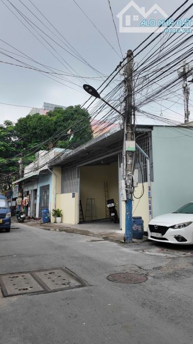 LÔ GÓC 251M² – NGANG 10M – CẠNH TRUNG TÂM HÀNH CHÍNH DĨ AN – CÓ SẴN XƯỞNG KIÊN CỐ 2