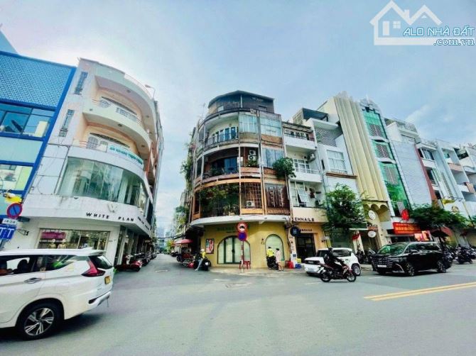 GIẢM 20 TỶ! GÓC 2MT VÕ VĂN TẦN, Q3 - 7X13,5M, NỞ HẬU 12M, 4 TẦNG -HĐT: 105 TRỆU- GIÁ 65 TỶ 2