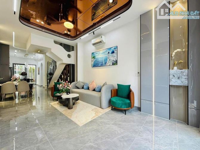 Cần bán nhanh căn nhà ngay đường Bắc Hải - Hoà Hưng - Giá: 4,35 Tỷ/70m2 (5x14) - Thuê 35TR 2