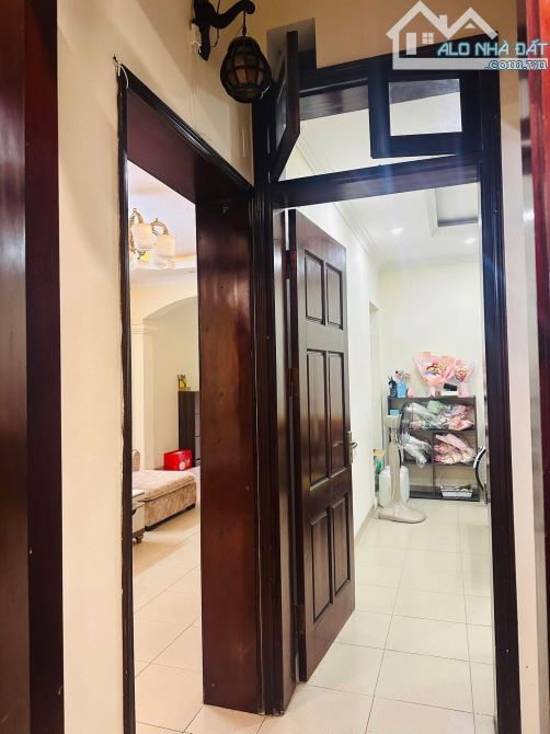 Cho thuê nhà Khu tập thể Bộ Công An, 34 Hoàng Cầu 5