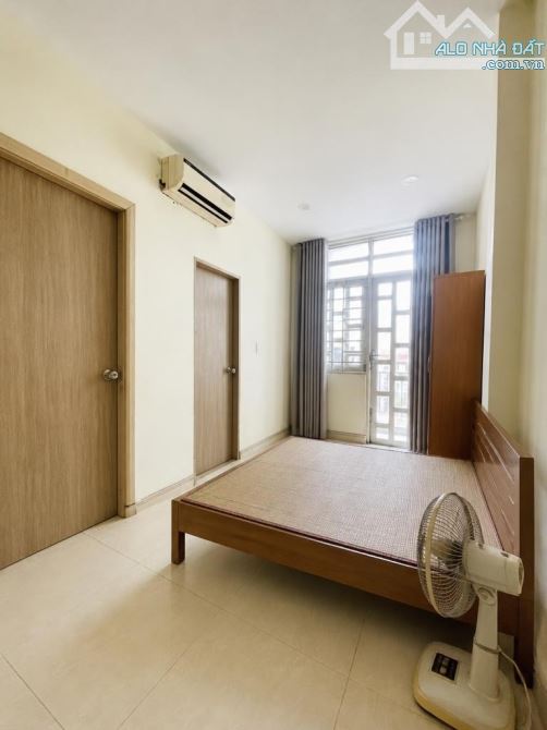 Bán 4tầng NHÀ ĐẸP x 35m² XE HƠI đậu cửa ngay Đại Học Gia Định 4