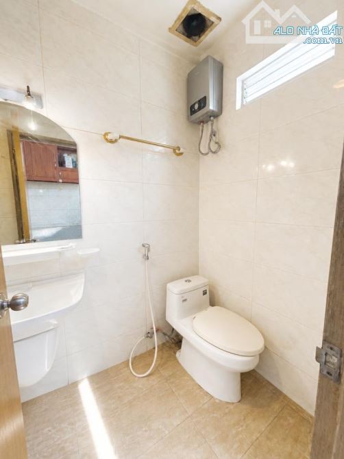 Bán 4tầng NHÀ ĐẸP x 35m² XE HƠI đậu cửa ngay Đại Học Gia Định 5