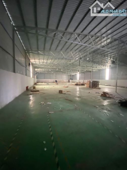 Cho thuê nhà kho Tổng 1500m tại thới an . Q12. Đường xe cont 2