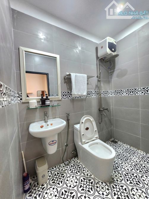 TÍCH SẢN VIP PHỐ BIỂN MỸ KHÊ – CHỈ 8 TỶ TL - BÁN HOMESTAY 50 TRIỆU/THÁNG – 85M2 – SẬP HẦM 4