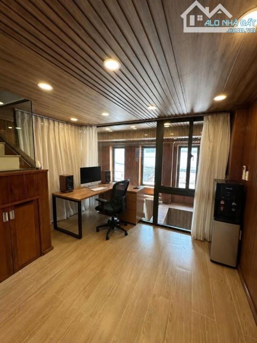 Bán 5tầngx50m2 HẺM XE TẢI - Nhà ĐẸP - Nội thất CAO CẤP ra Hoàng Hoa Thám. 5