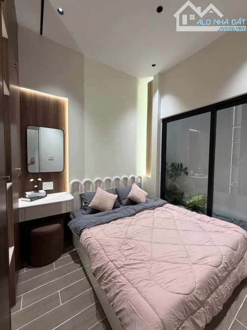 🔥 NHÀ 3 TẦNG – BỒN SỤC JACCUZI SÂN THƯỢNG – CÁCH BIỂN ~40M 🌊 DÒNG TIỀN 720 TRIỆU/NĂM🥰 5