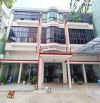 Cho thuê nguyên tòa nhà thuận tiện làm trường học , văn phòng  400m2 đất Tân bình