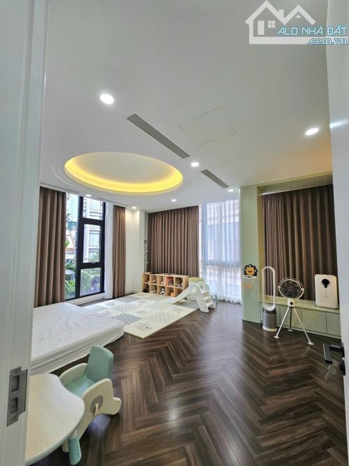 Bán Gấp Lô Góc Ba Đình , Thang Máy , 2Ô Tô ngủ trong nhà. 60m 6 Tầng MT 5,76 M Giá 26,9 Tỷ 5