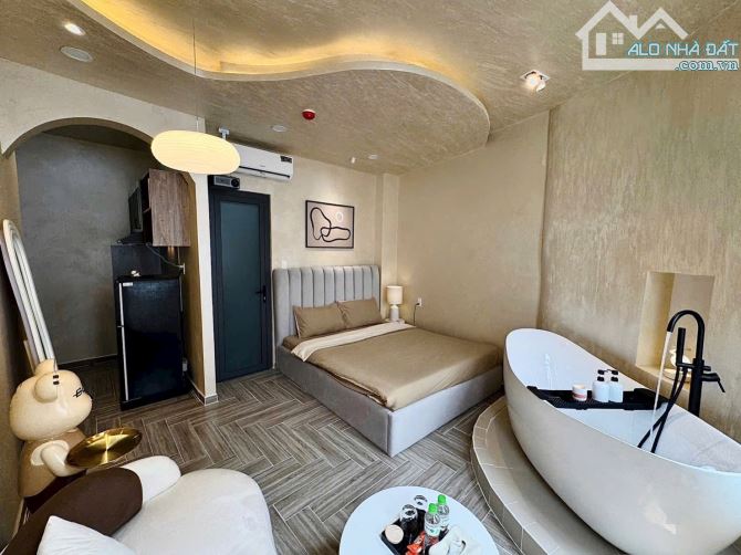 🏡 HOMESTAY 4 TẦNG HOÀNG DIỆU – Q4 🔥 DÒNG TIỀN 30 TRIỆU/THÁNG • GIÁ CHỈ 6 TỶ NHỈNH 3
