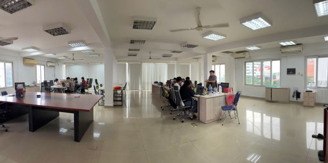 Cho thuê gấp tòa nhà mặt tiền đường Trường Sơn kế bên sân bay Tân Sơn Nhất 4