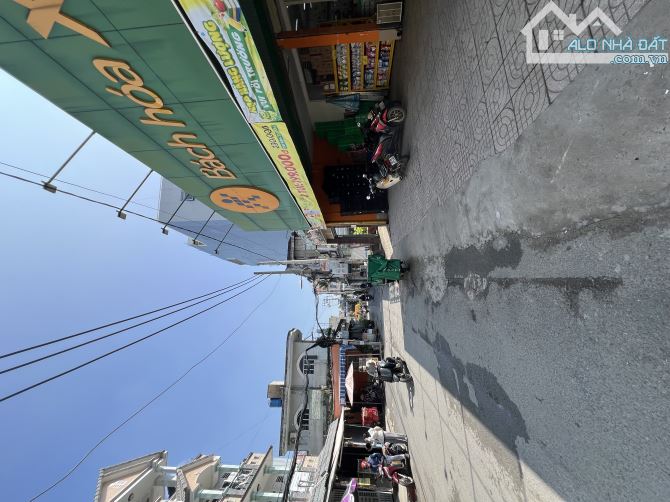 🔥NHÀ ĐẸP 2 TẦNG Ở NGAY, TẶNG LẠI NT, GIÁP HXH QUANG TRUNG GV, 47m2 (4*12), 4,45 Tỷ TL 🏘️