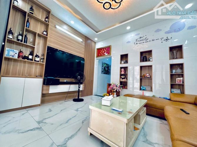 🔥NHÀ ĐẸP 2 TẦNG Ở NGAY, TẶNG LẠI NT, GIÁP HXH QUANG TRUNG GV, 47m2 (4*12), 4,45 Tỷ TL 🏘️ - 3