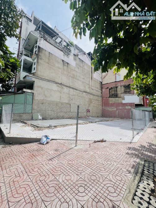 Bán đất Lô Góc 2 MT Trần Văn Kiểu, Bình Phú 232m2 Giá Tốt